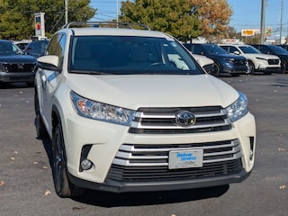 2019 Toyota Highlander LE Plus V6 SUV