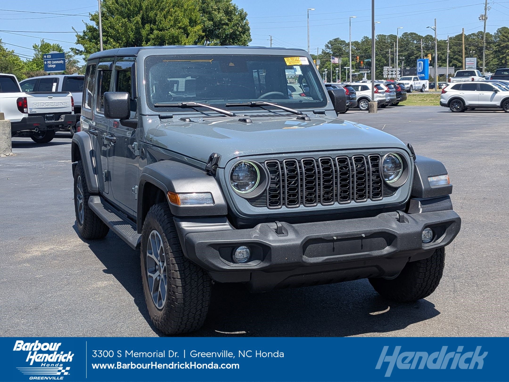 2025 Jeep Wrangler Sport S's photo