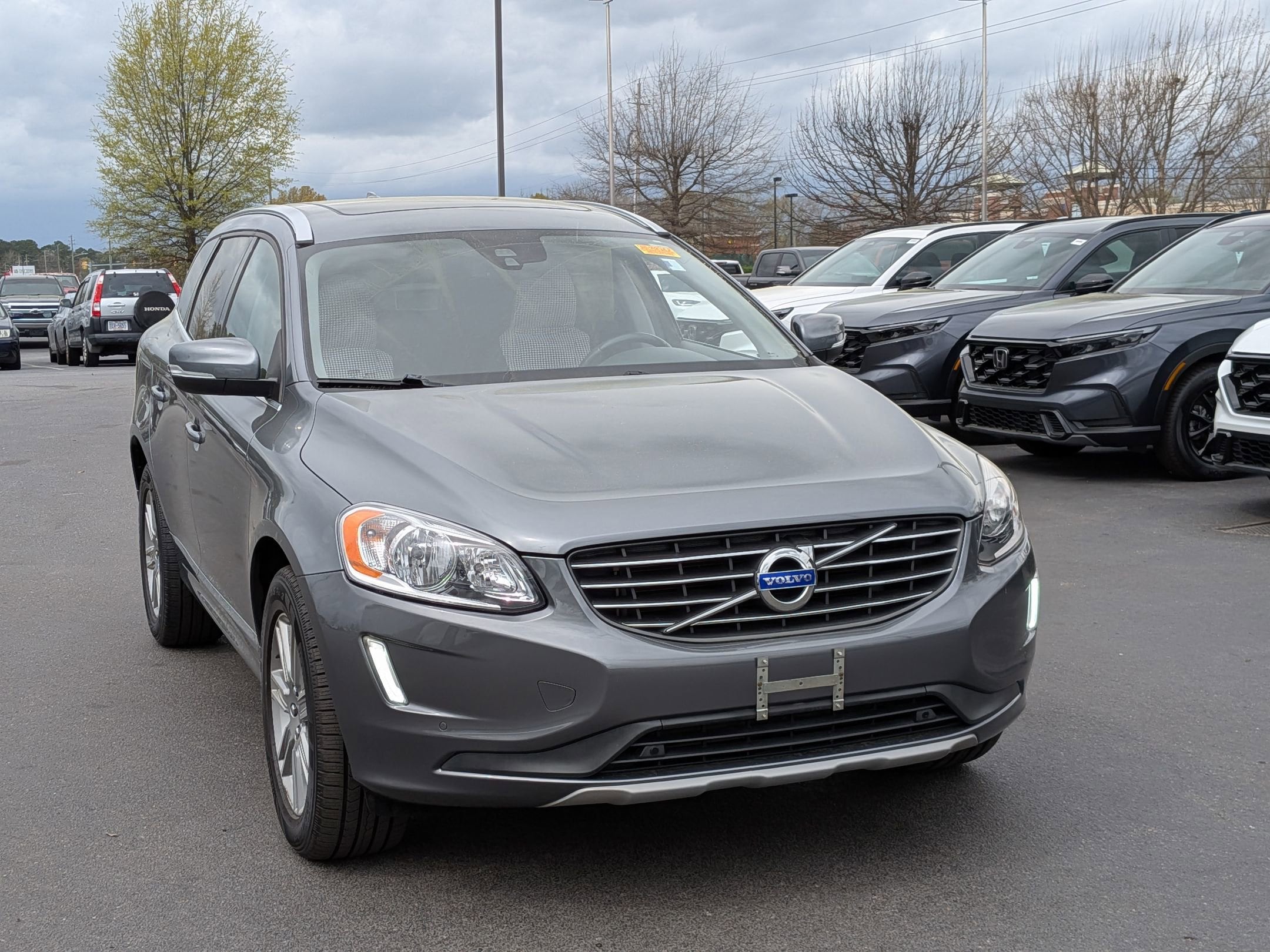 Used 2016 Volvo XC60 T6 with VIN YV4902RK8G2777271 for sale in Greenville, NC
