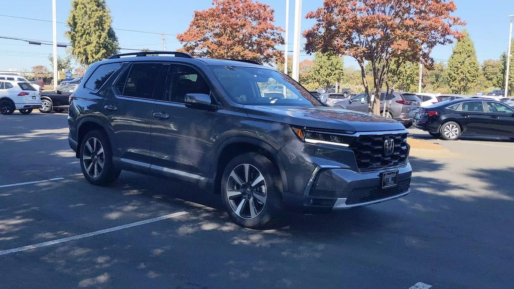 New 2025 Honda Pilot Touring SUV
