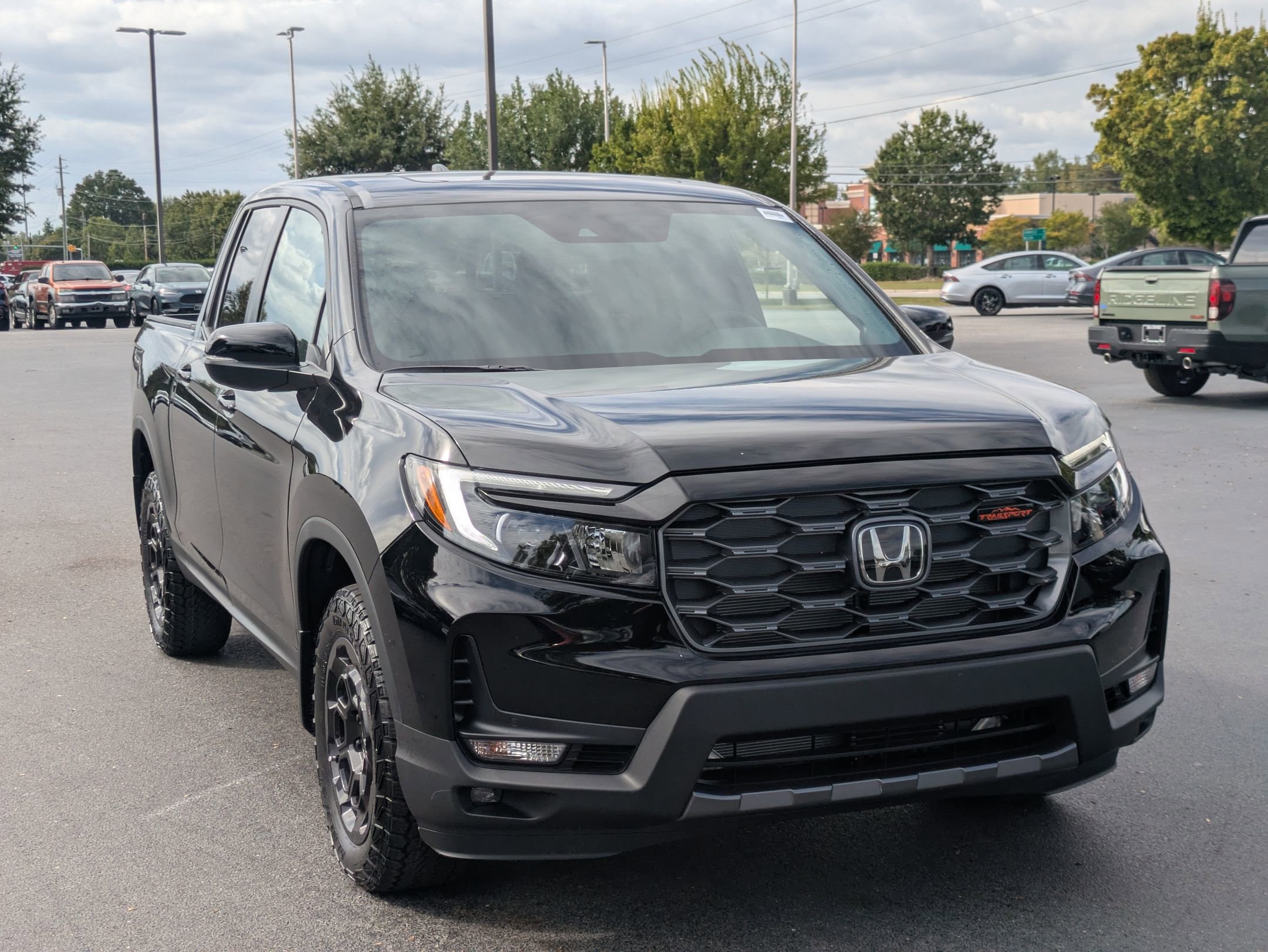 2026 Honda Ridgeline TrailSport photo 2