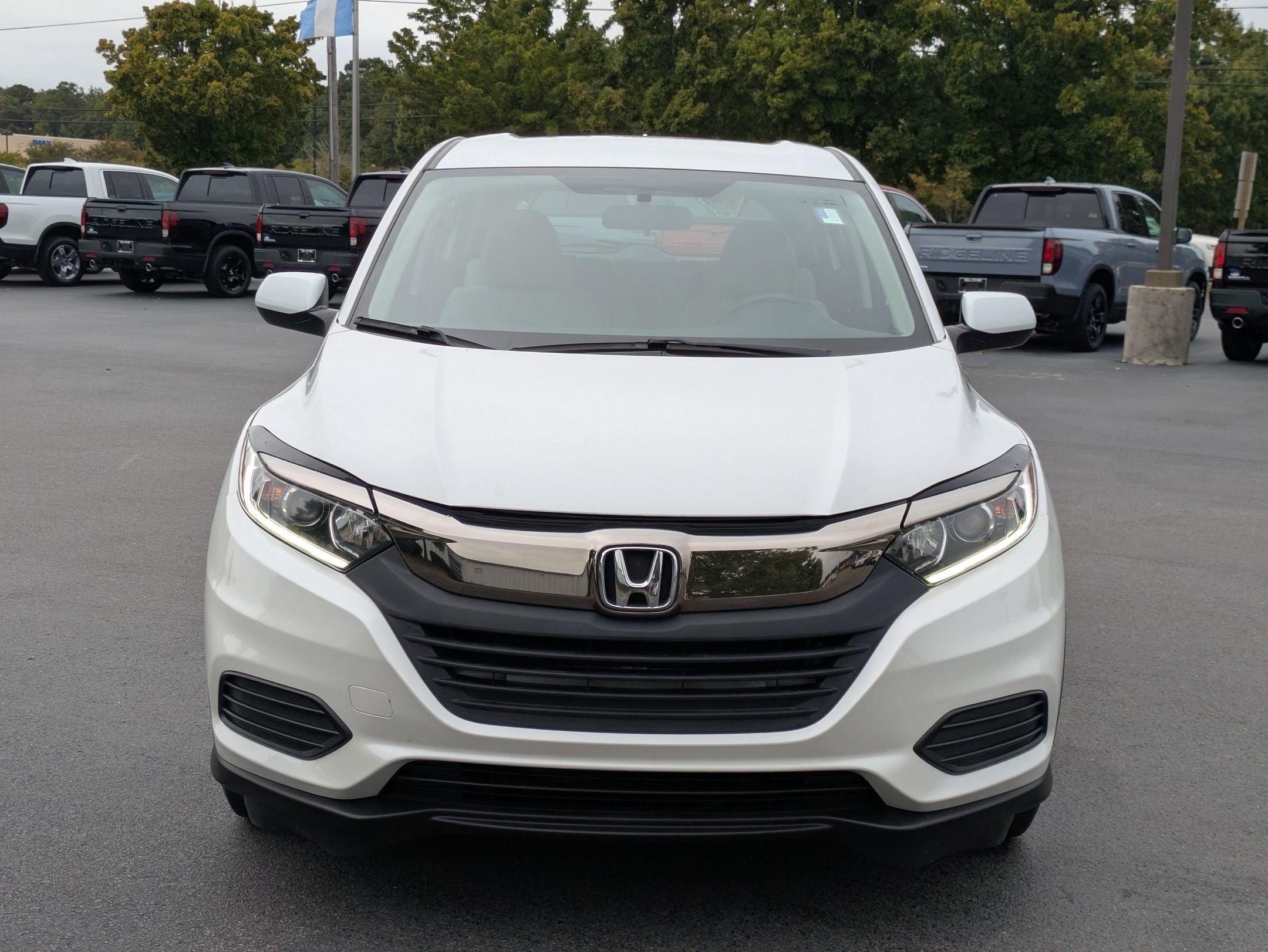 2019 Honda HR-V LX 2WD photo 2