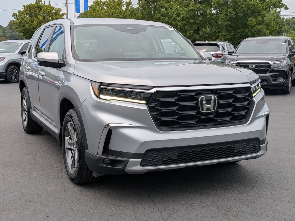 Used 2023 Honda Pilot EX-L 8 Passenger SUV