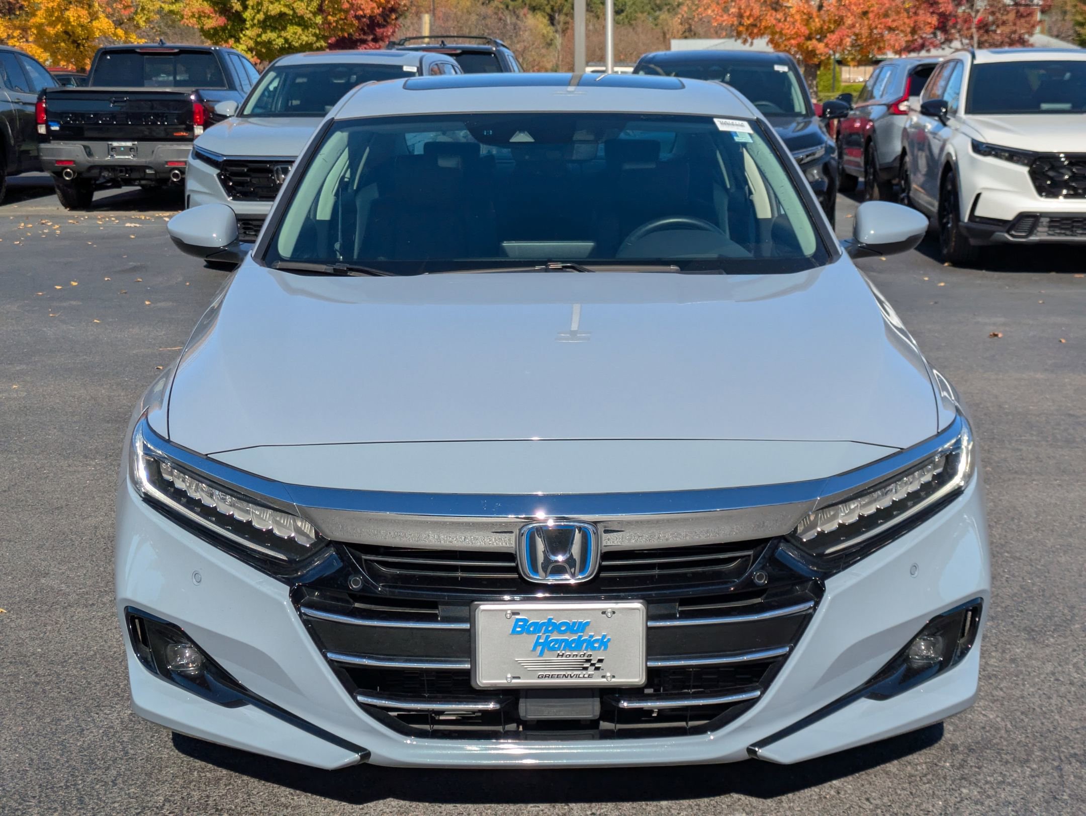 2021 Honda Accord Hybrid Touring photo 2