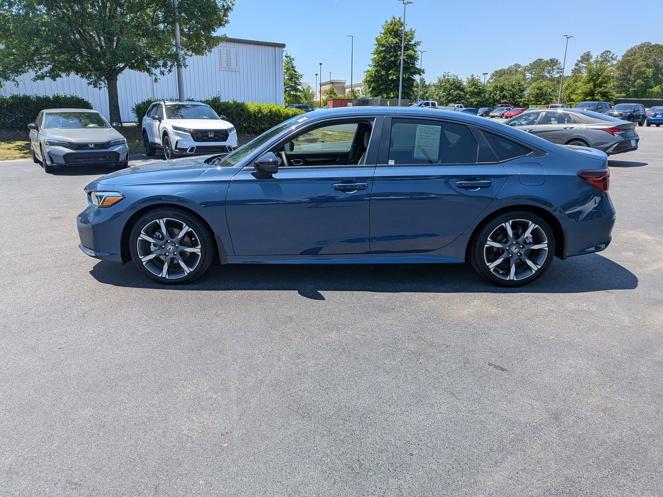 2026 Honda Civic Hybrid Sport Touring photo 4