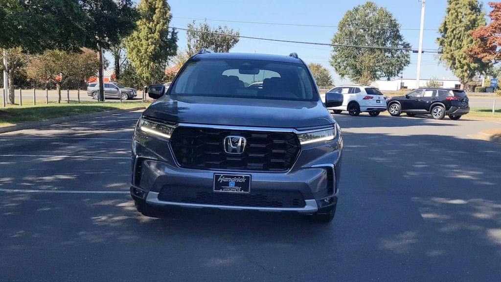 New 2025 Honda Pilot Touring SUV