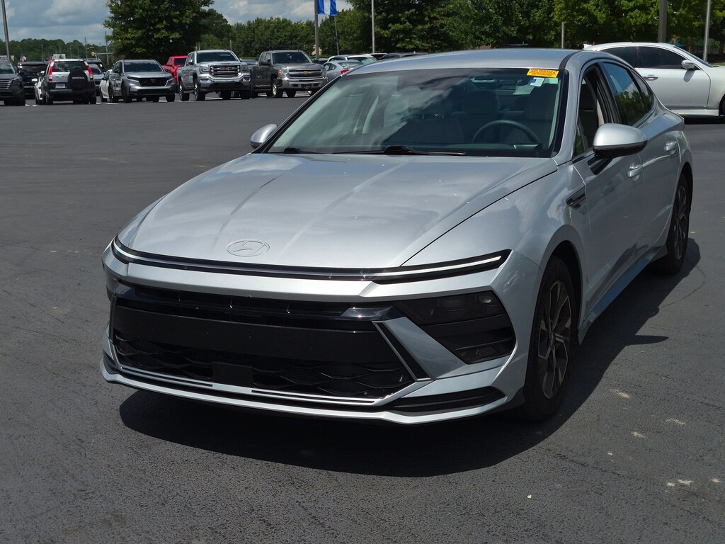 Used 2025 Hyundai Sonata SEL Sedan
