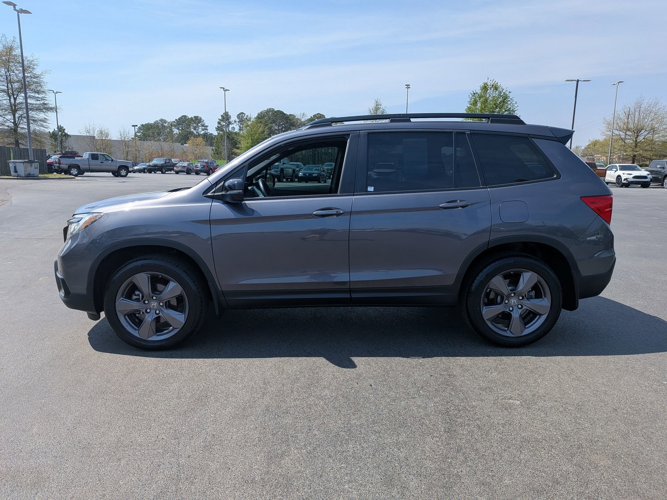 2021 Honda Passport Touring AWD photo 5