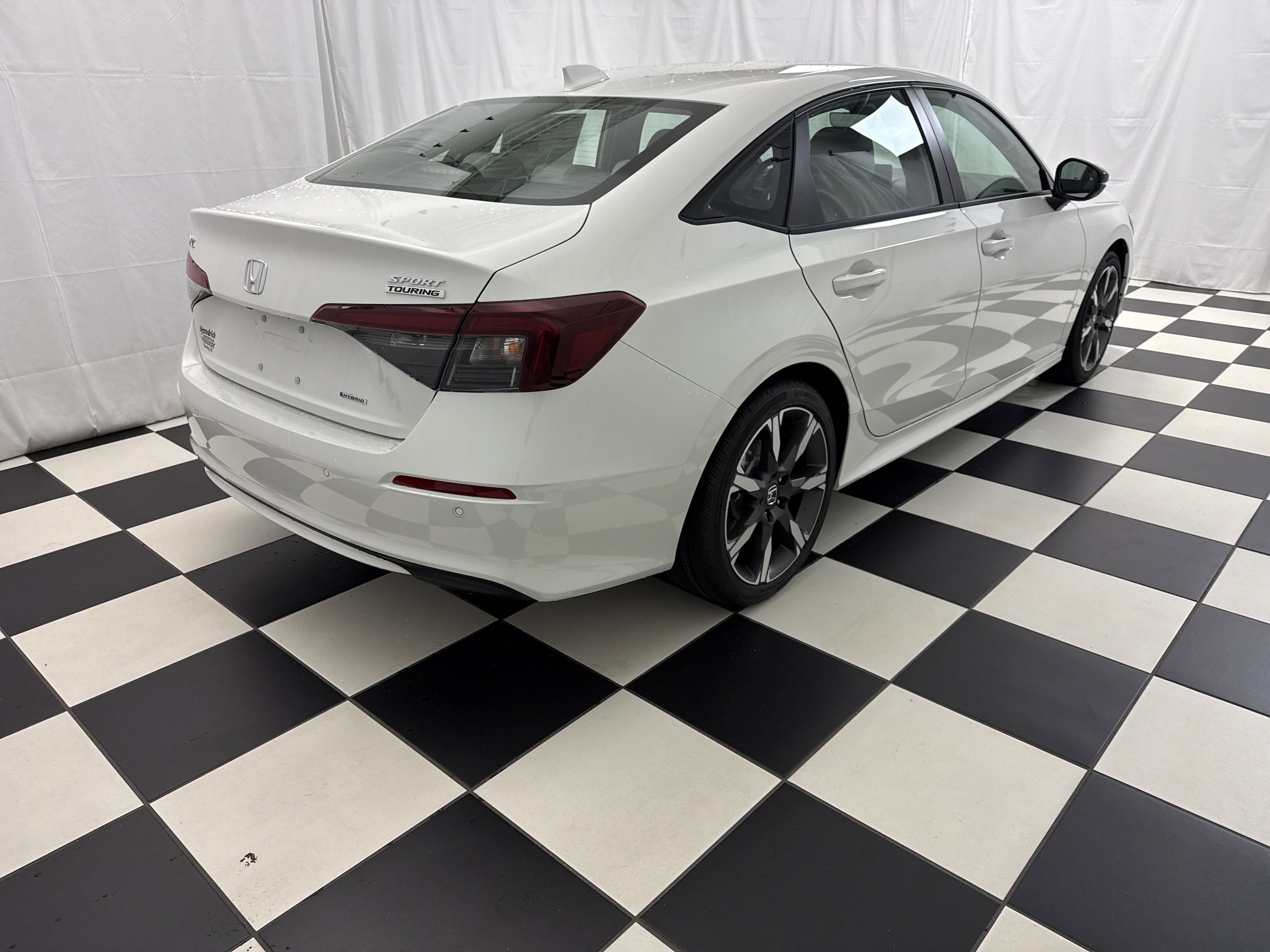 2025 Honda Civic Hybrid Sport Touring photo 3