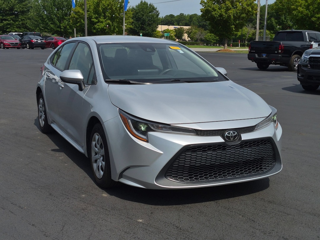 Used 2022 Toyota Corolla LE Sedan