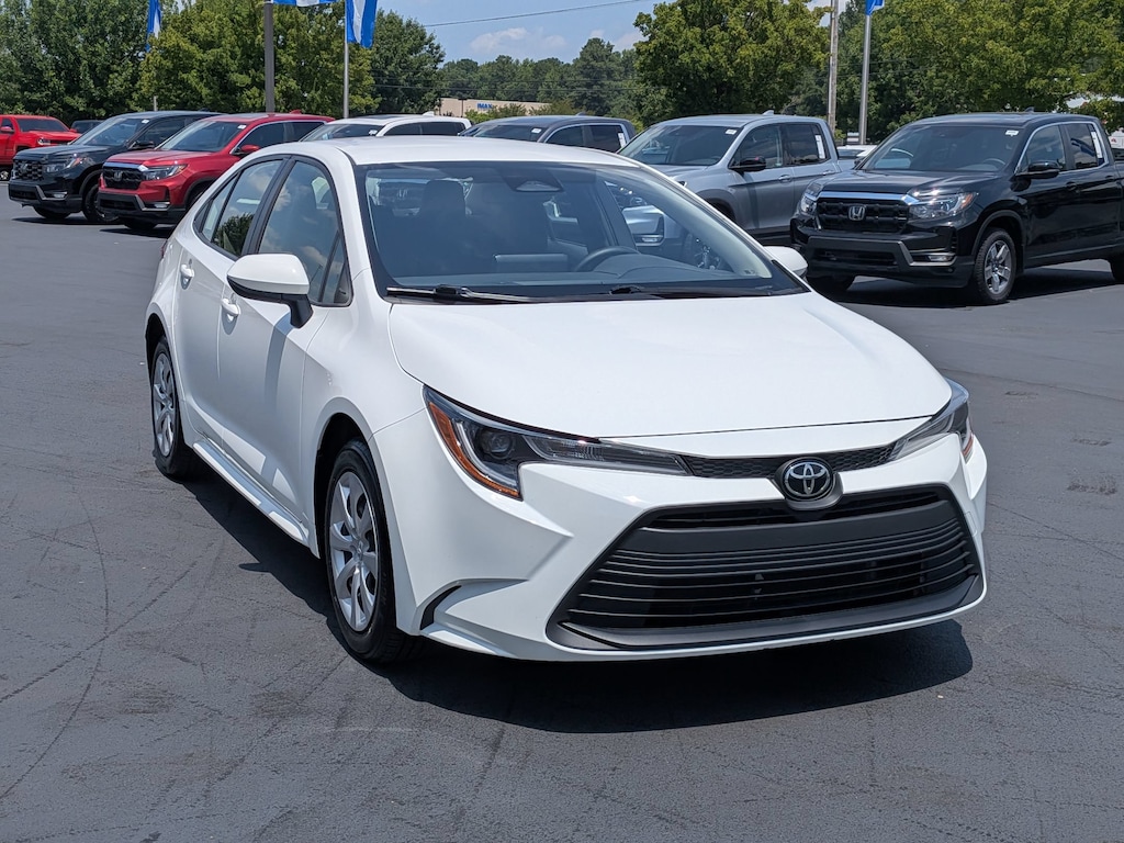 Used 2023 Toyota Corolla LE Sedan
