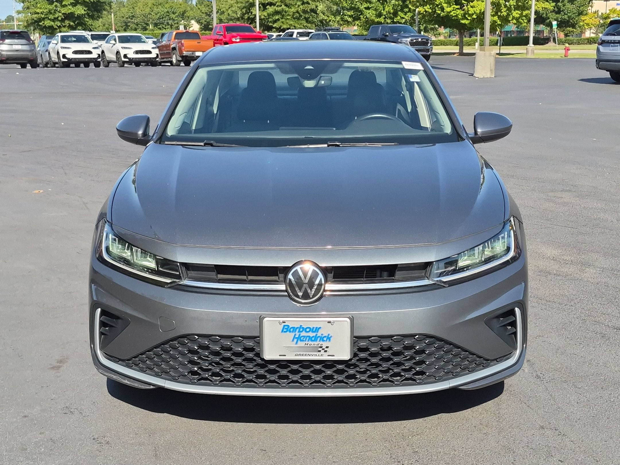 Used 2025 Volkswagen Jetta 1.5T SE Sedan