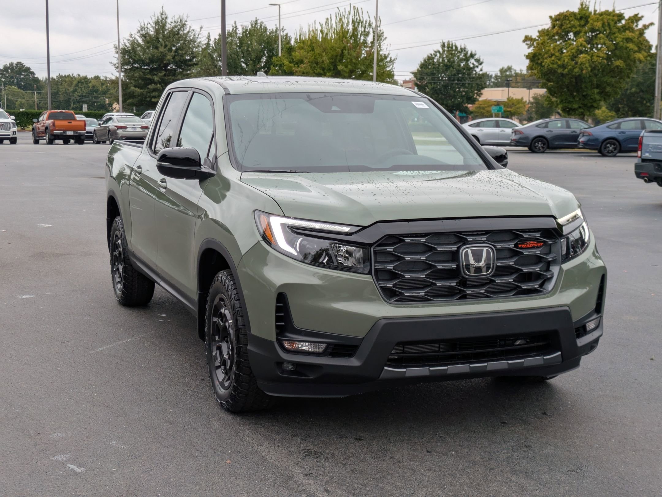 2026 Honda Ridgeline TrailSport photo 2