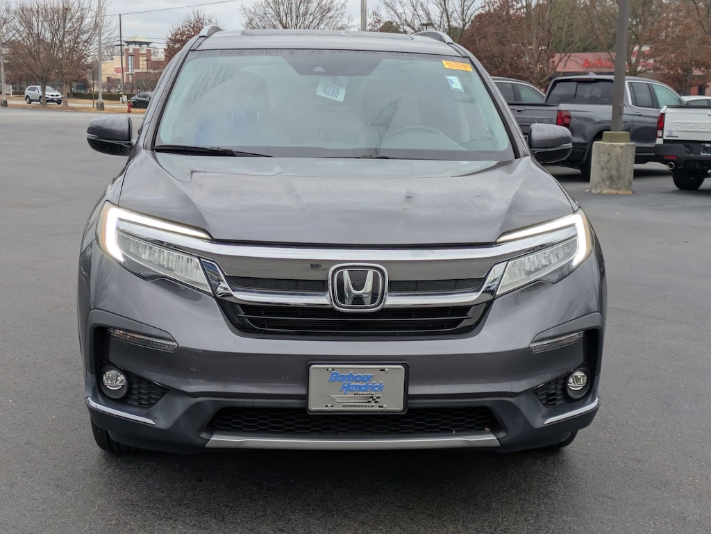 Used 2019 Honda Pilot Touring 8-Passenger FWD SUV