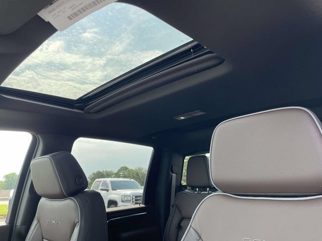 2026 GMC Sierra 2500HD Denali - Photo 15