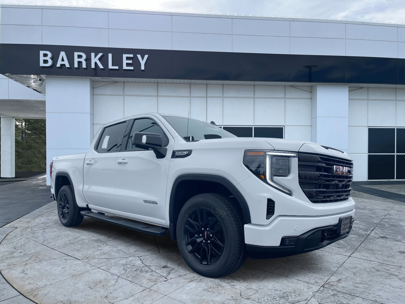 2026 GMC Sierra 1500 Elevation's photo