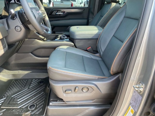 2026 GMC Yukon XL AT4 - Photo 12