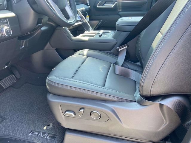 2026 GMC Sierra 3500HD Denali - Photo 12
