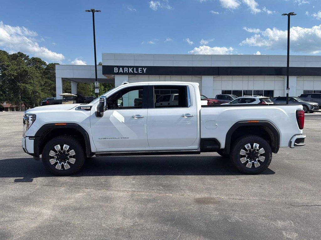 2025 Gmc Sierra 2500 HD Denali photo 3
