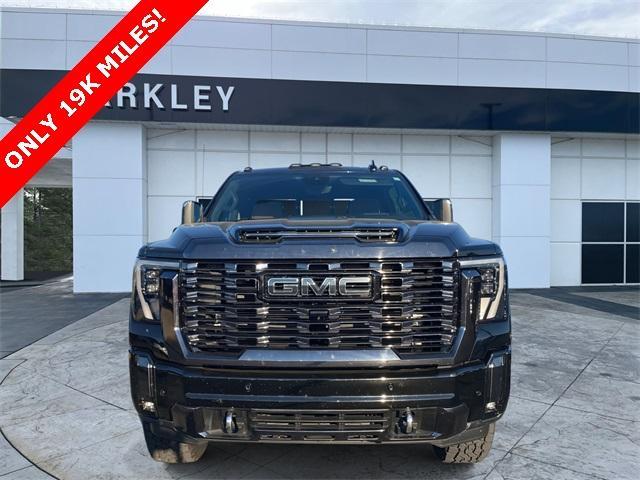 2024 Gmc Sierra 2500 HD Denali Ultimate photo 2