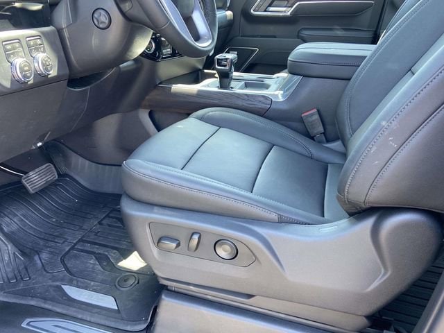 2026 GMC Sierra 1500 SLT - Photo 11