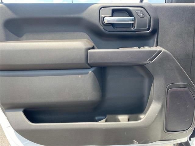 2025 GMC Sierra 2500HD Pro - Photo 11