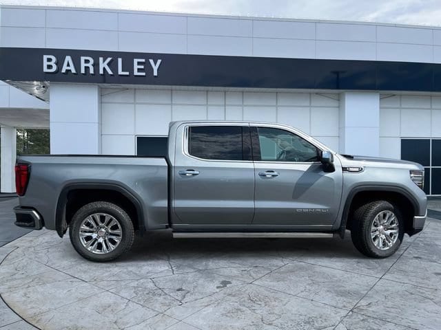 2026 GMC Sierra 1500 Denali - Photo 2
