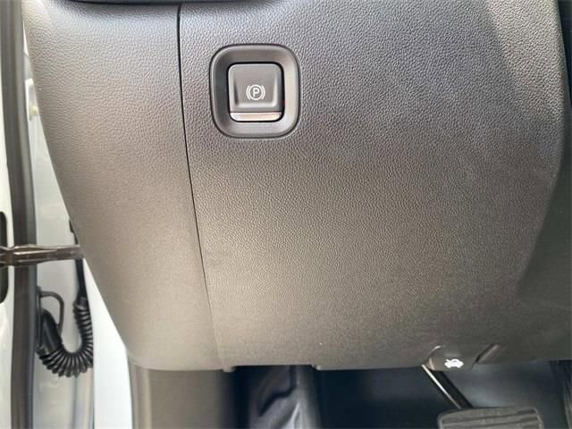 2025 GMC Sierra 2500HD Pro - Photo 14
