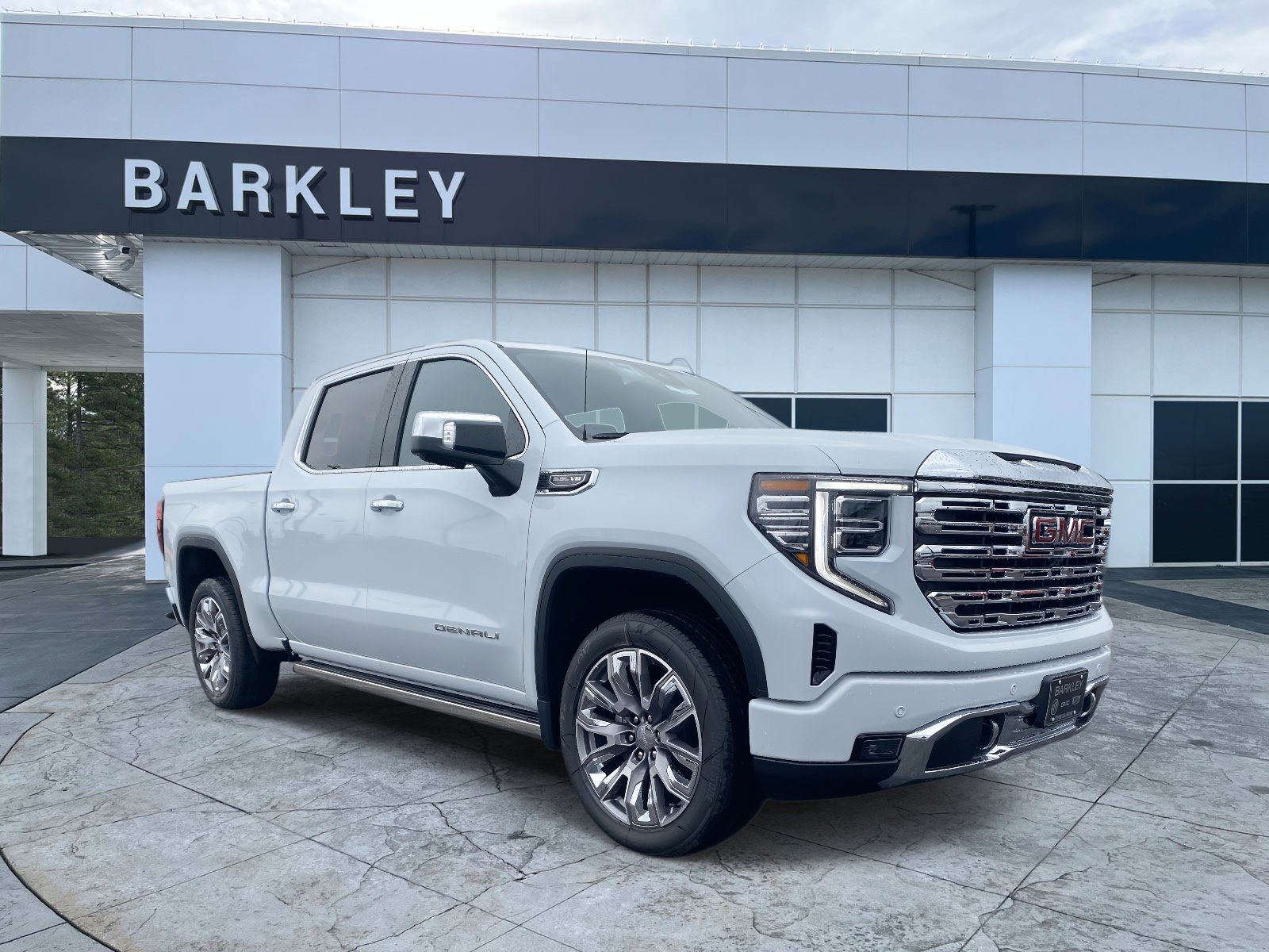 2026 GMC Sierra 1500 Denali's photo
