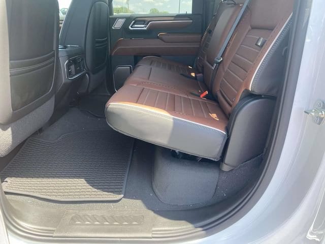 2026 GMC Sierra 2500HD Denali Ultimate - Photo 11