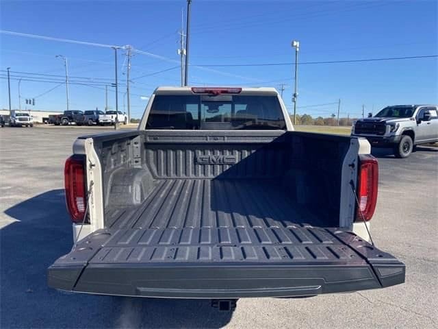 2026 GMC Sierra 1500 AT4X - Photo 9