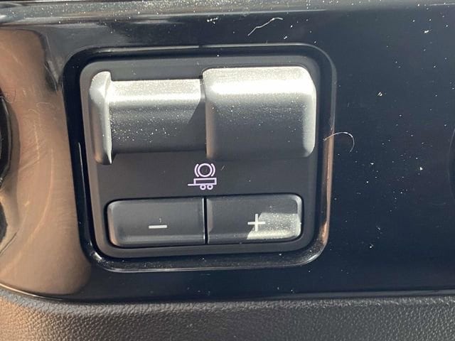 2025 GMC Sierra 3500HD SLE - Photo 27