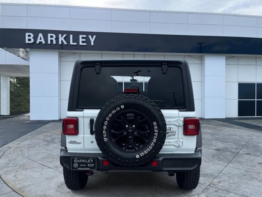 Used 2020 Jeep Wrangler Unlimited Willys 4x4 SUV
