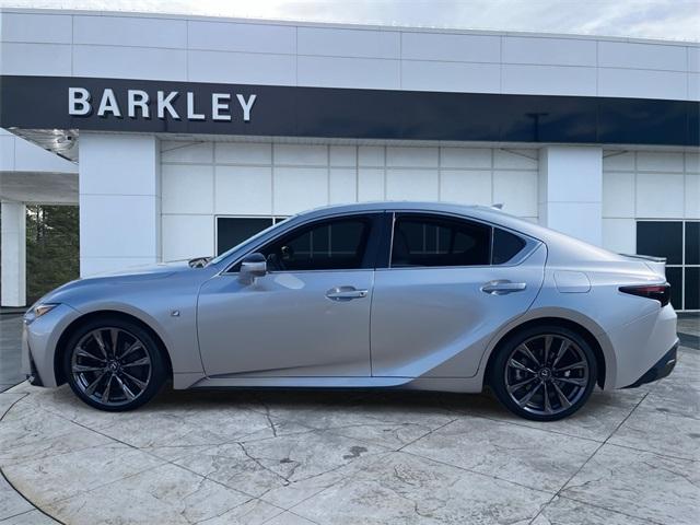 2024 Lexus IS 350 F SPORT photo 4