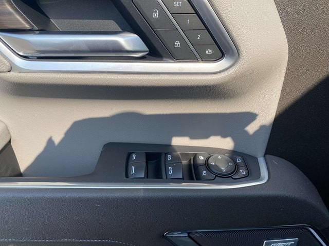 2026 GMC Sierra 1500 SLT - Photo 14