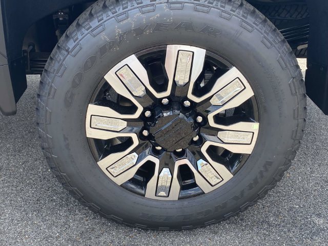 2026 GMC Sierra 2500HD Denali - Photo 8