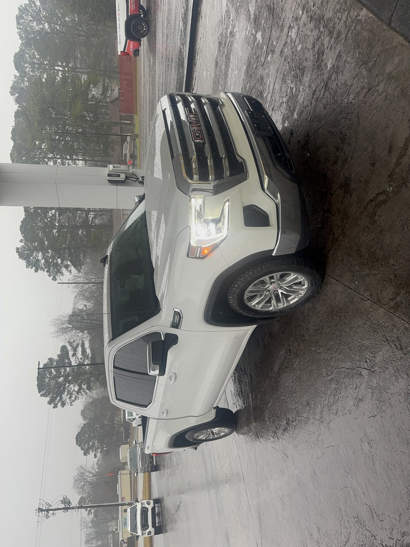 2021 GMC Sierra 1500 SLE's photo