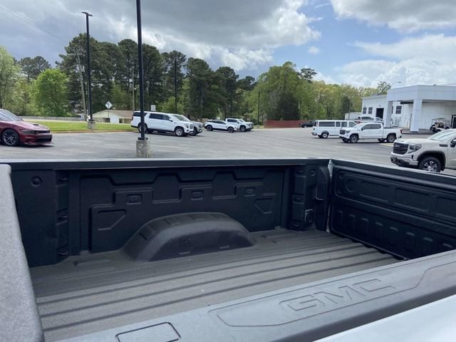 2025 GMC Sierra 3500HD SLE - Photo 10