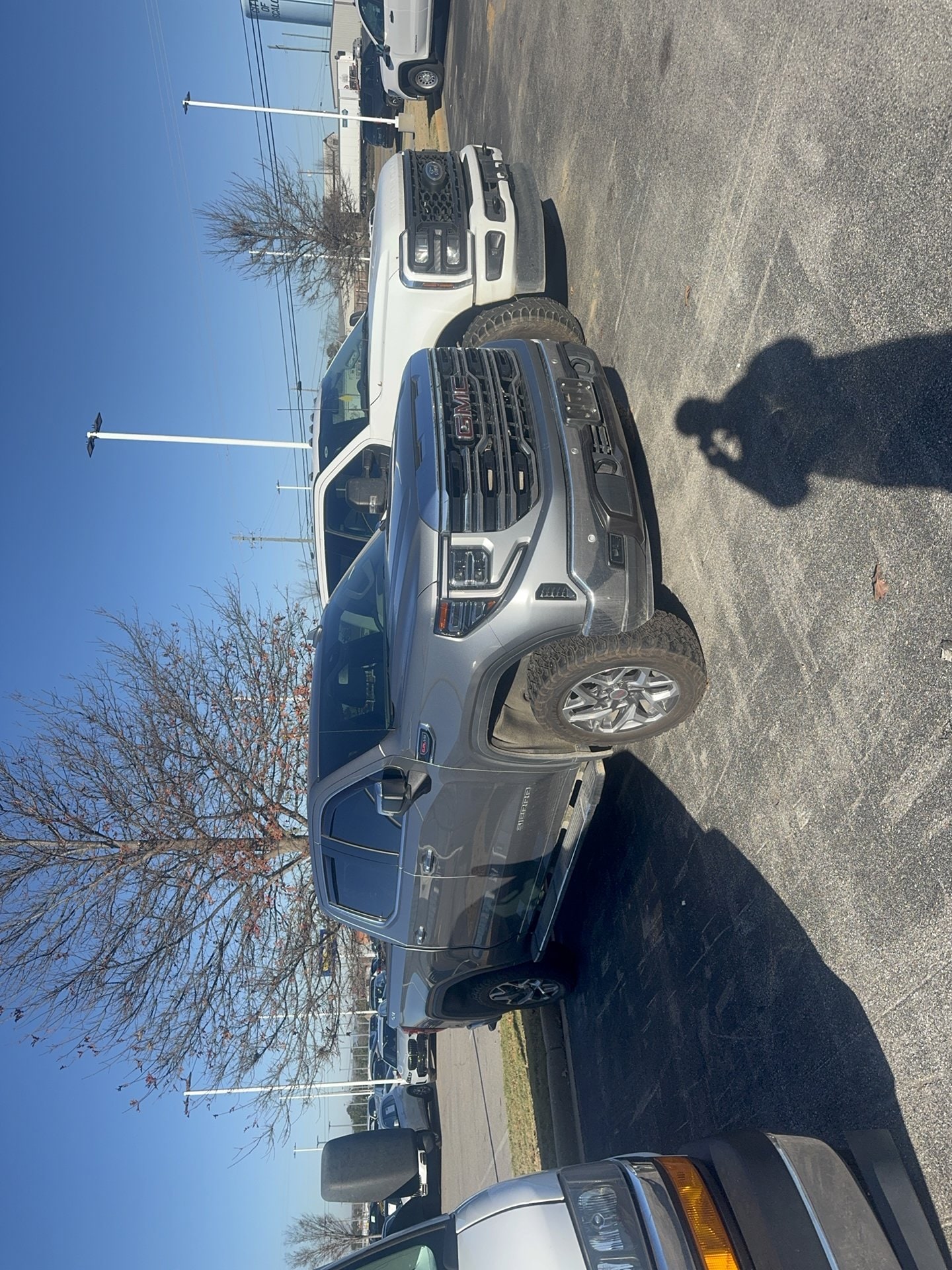 2023 GMC Sierra 1500 SLT's photo