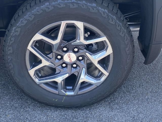 2026 GMC Sierra 1500 SLT - Photo 8