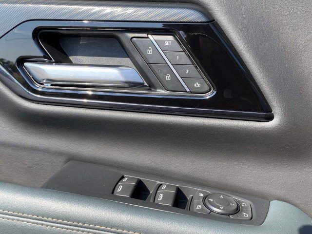 2026 GMC Yukon XL AT4 - Photo 15