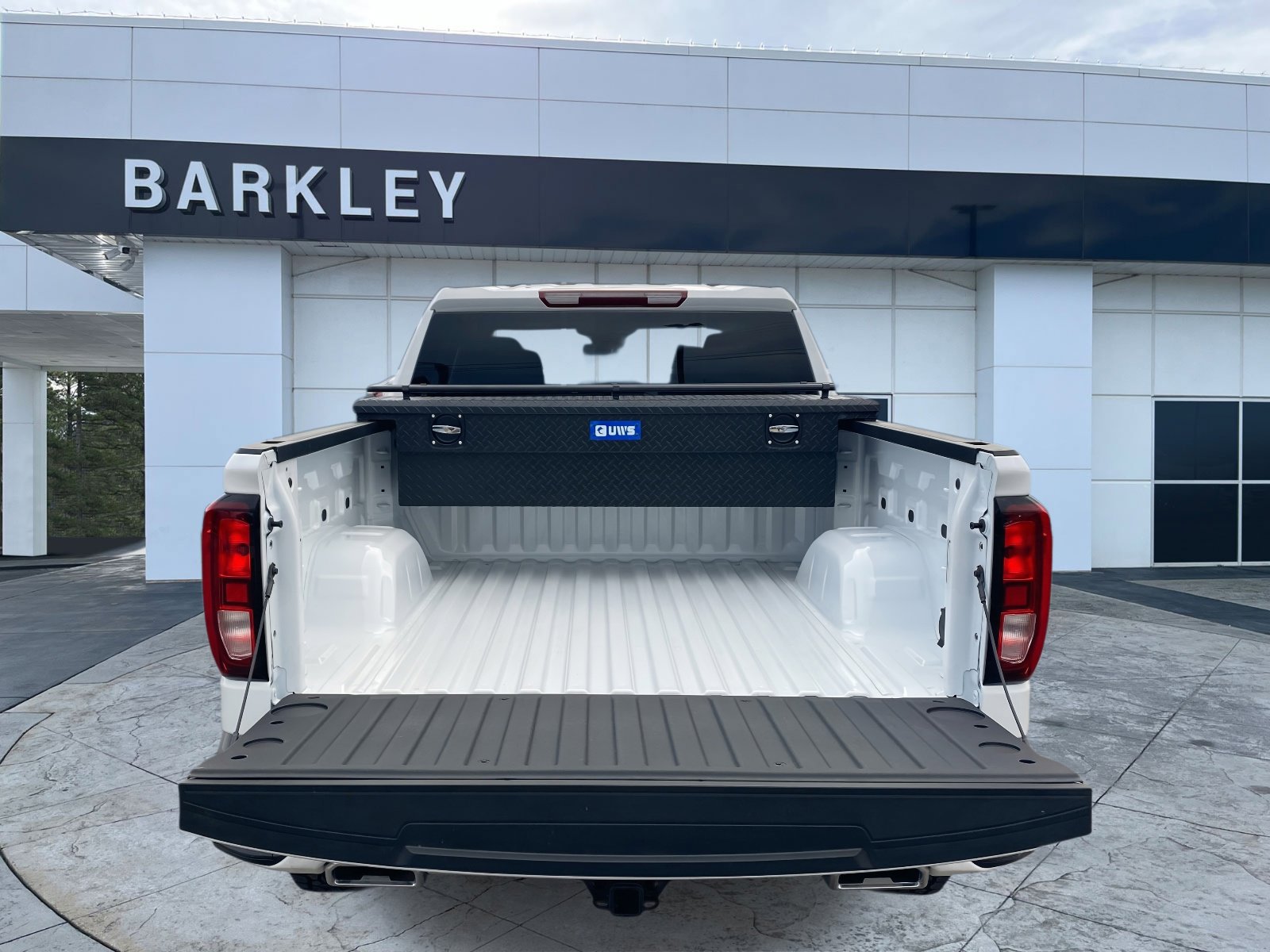 2026 GMC Sierra 1500 Elevation's photo