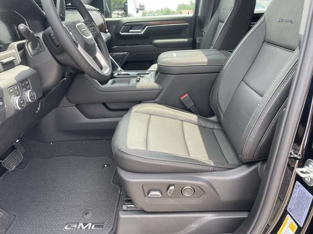 2026 GMC Sierra 2500HD Denali - Photo 11
