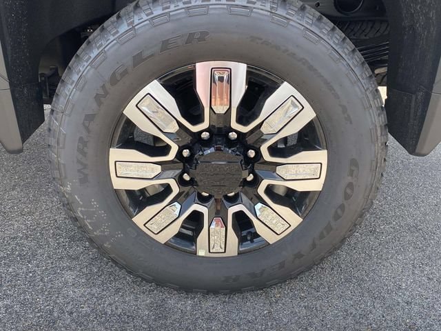 2026 GMC Sierra 2500HD Denali - Photo 8