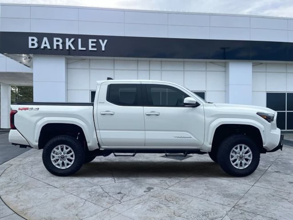 Used 2024 Toyota Tacoma 4WD SR5 Truck Double Cab