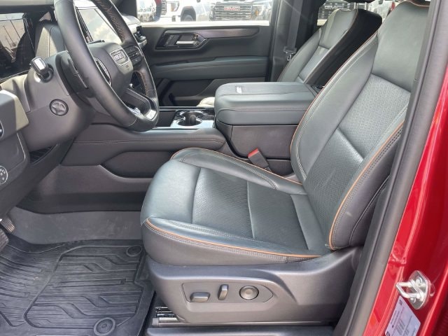 2026 GMC Yukon AT4 - Photo 12
