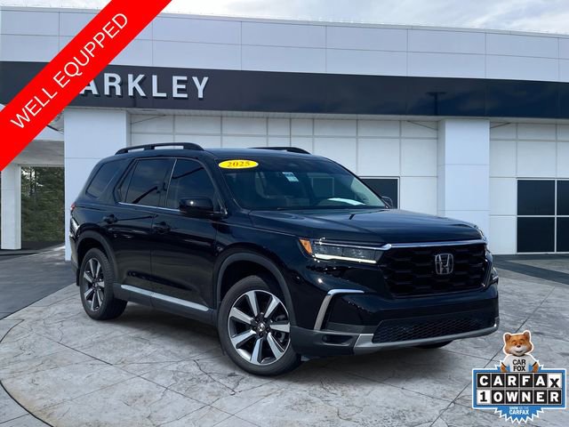 2025 Honda Pilot Touring 2WD's photo