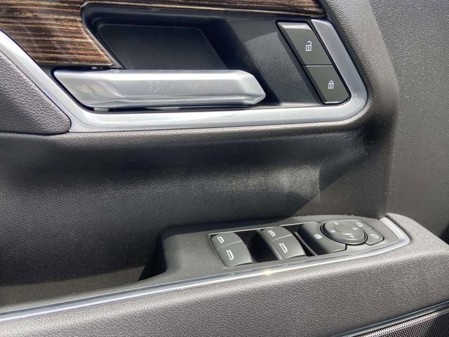 2025 GMC Sierra 3500HD SLE - Photo 16