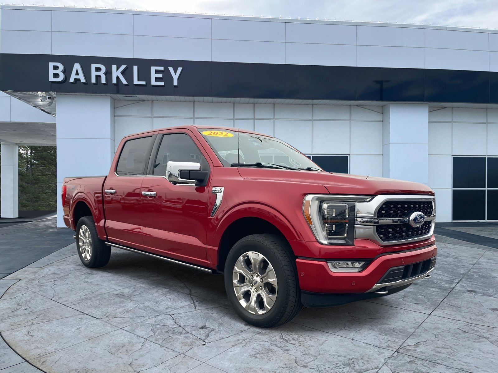 2022 Ford F-150 Platinum's photo