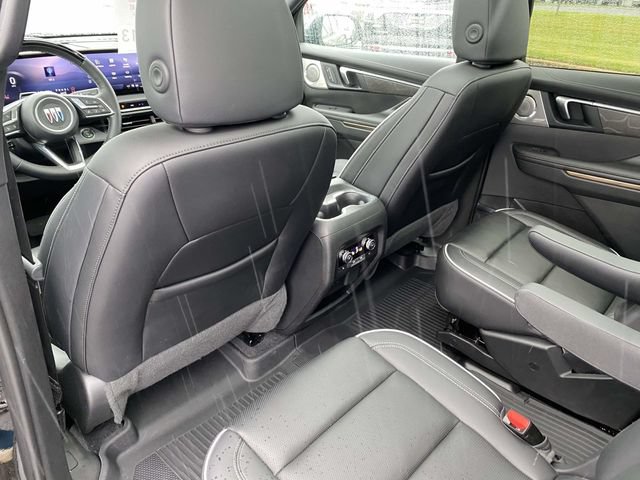 2025 Buick Enclave Avenir - Photo 17